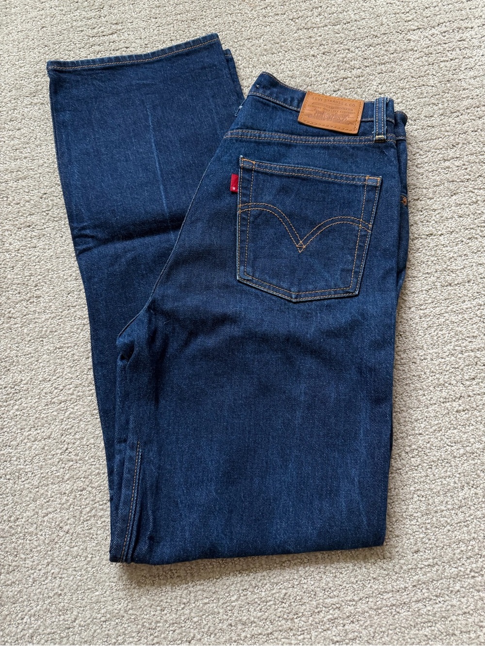 Levi's Women's Dark Blue Ribcage Straight Jeans